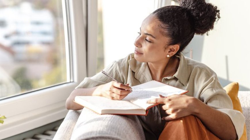 How I Lived on $300 a Month: Budgeting Tips for Financial Freedom in 2025