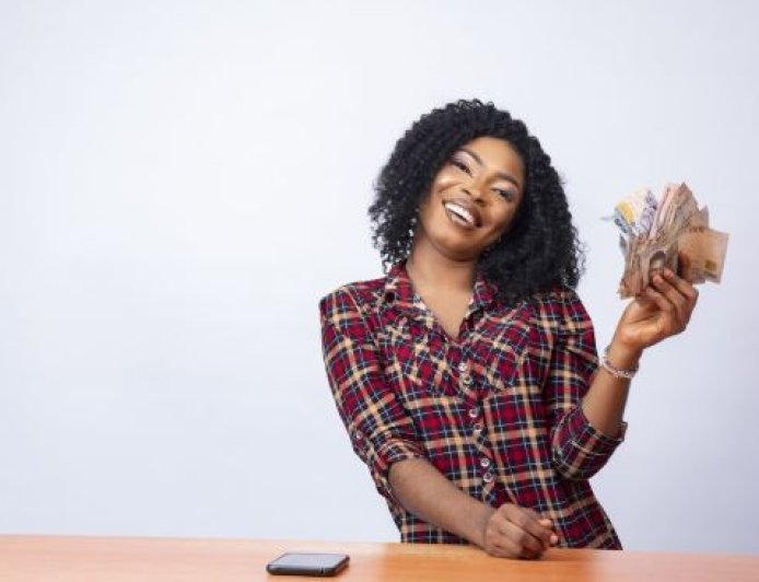 MTN MoMo vs Airtel Money for Freelancers in Uganda: Which Is Better? (2026 Guide)