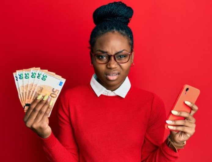 No Laptop? Earn Money Using Only Your Phone in Africa (2026)